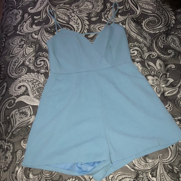 Baby blue zip up back romper - Picture 1 of 5